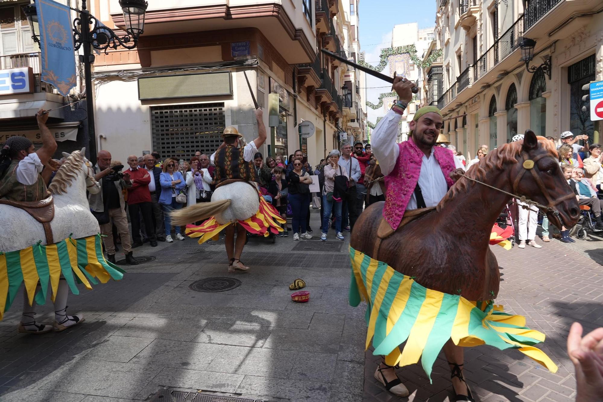 Las mejores imágenes del homenaje de los niños de Castelló a la Lledonera con el Pregonet