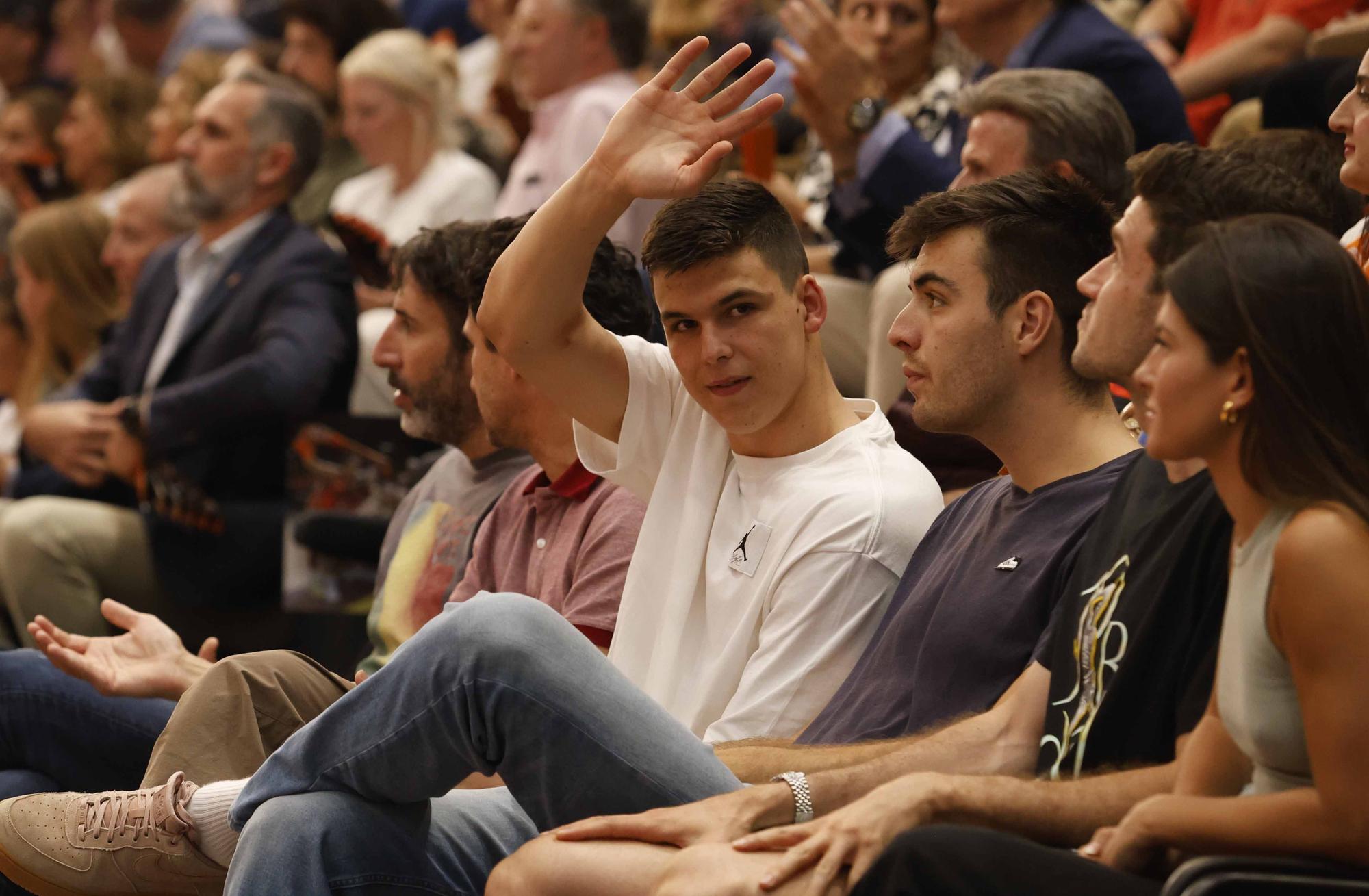 Valencia Basket - Perfumerías Avenida