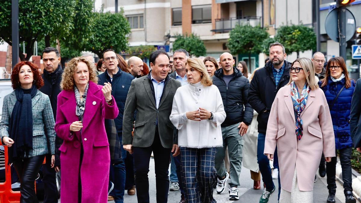 Pérez Llorca visita la Fira de Torrent