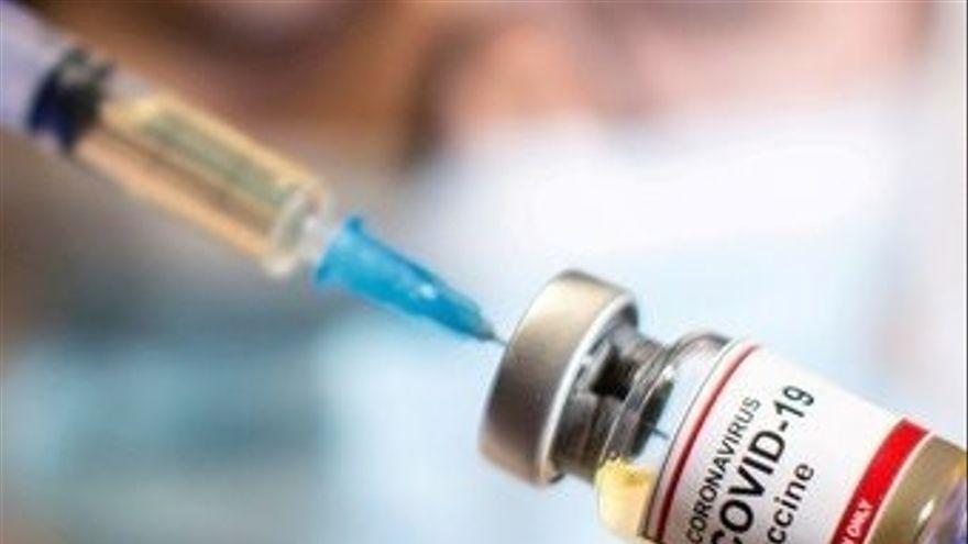 Nuevo récord: Canarias administra en un día 10.001 vacunas