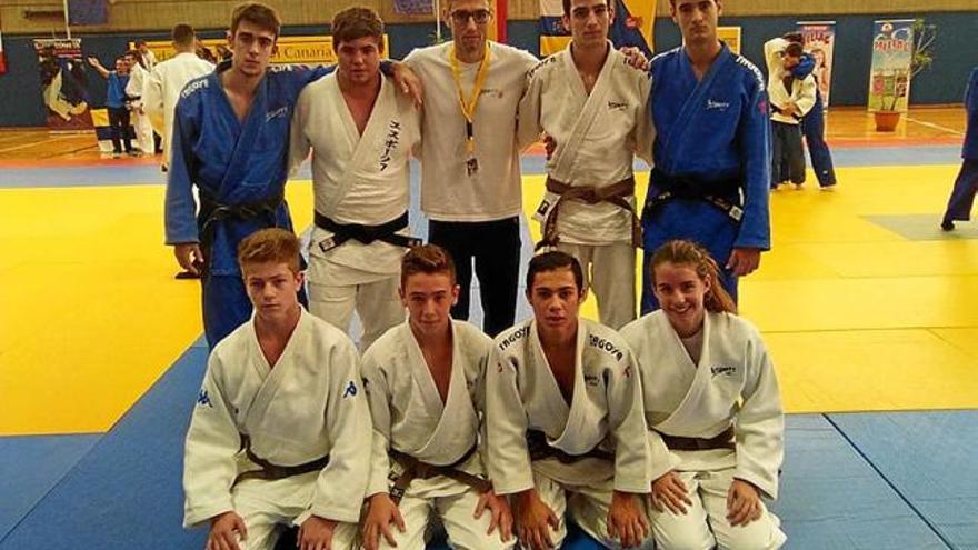 Grup de judokes d&#039;Esport7 presents a la Copa d&#039;Espanya júnior