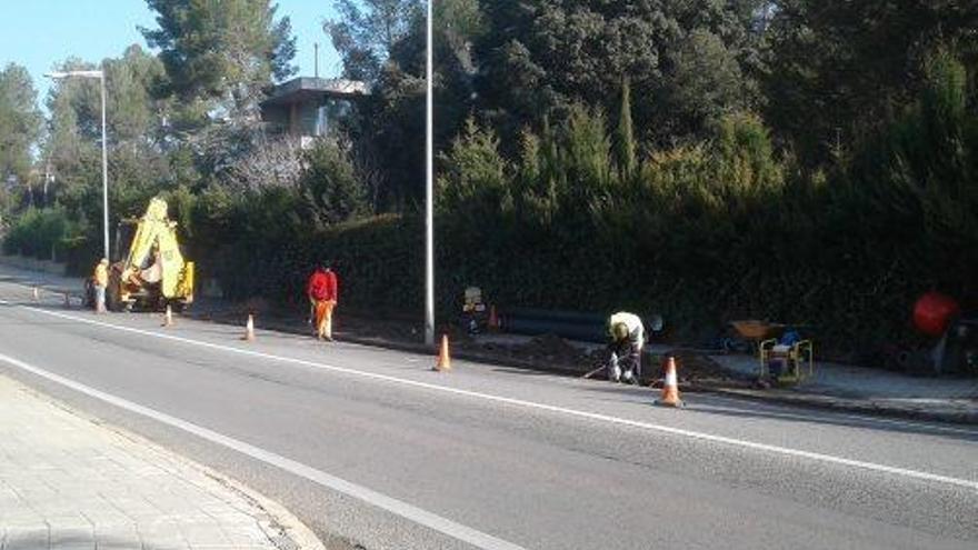 Obres d&#039;arrajament a la urbanització de Pineda de Bages