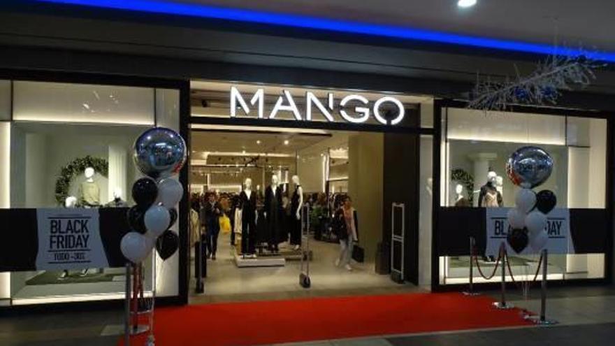 La tienda que Mango ha abierto en el Centro Comercial La Vital.