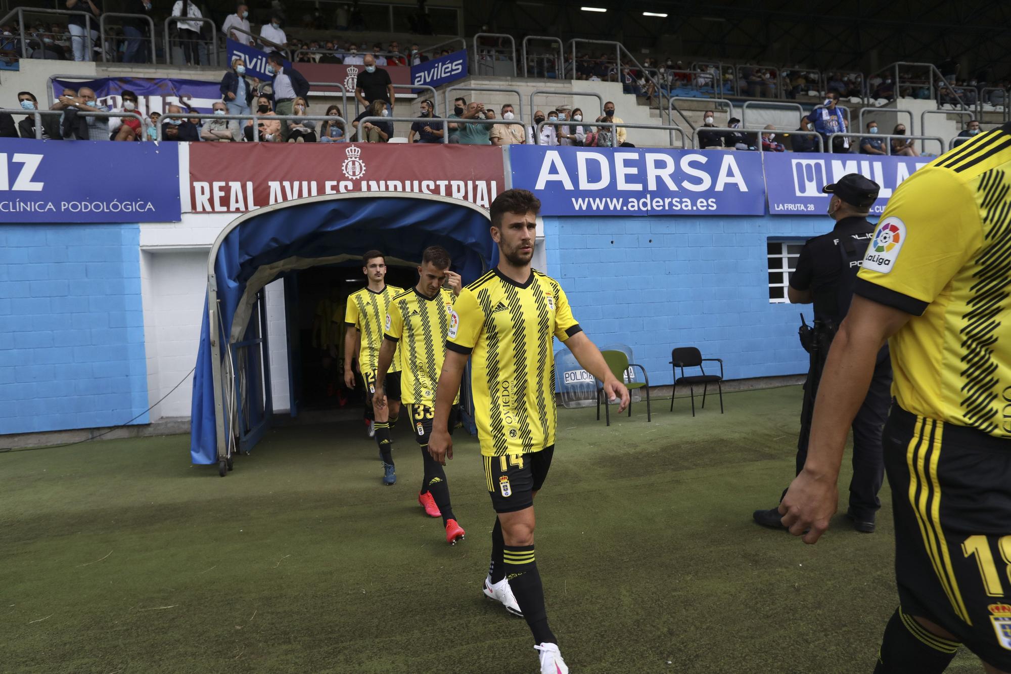 Las imágenes del partido del Oviedo contra el Avilés