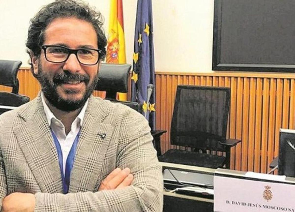 David Moscoso aborda en la Facultad de Comercio el fenómeno deportivo