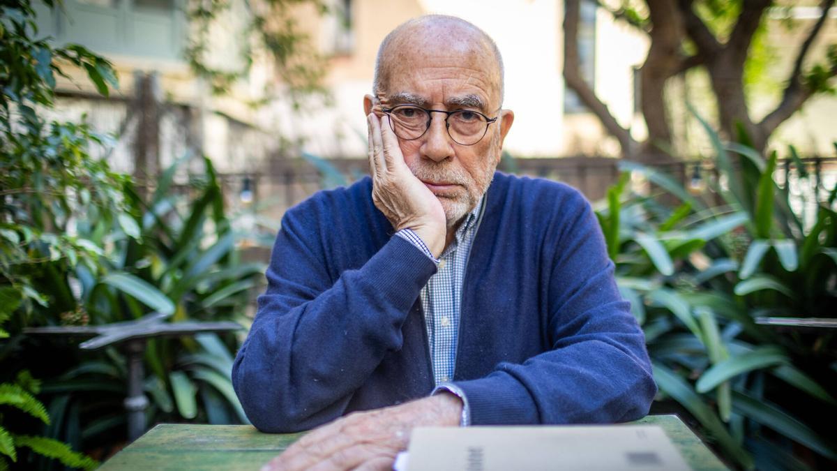 El arquitecto Lluís Clotet reflexiona sobre el pasado, presente y futuro de la plaza dels Àngels