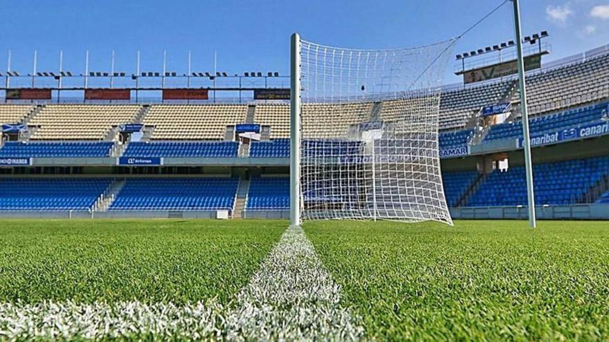 Imagen de una de las porterías del Heliodoro Rodríguez López.