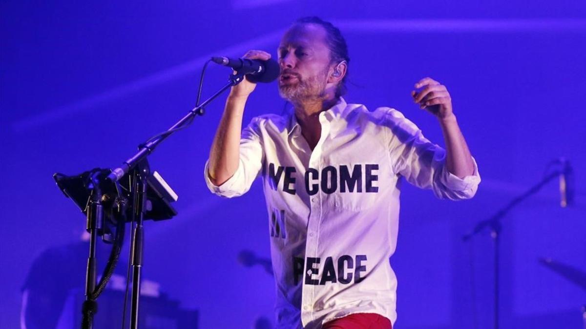 zentauroepp23012132 singer thom yorke of the band  atoms for peace  performs dur180123133352