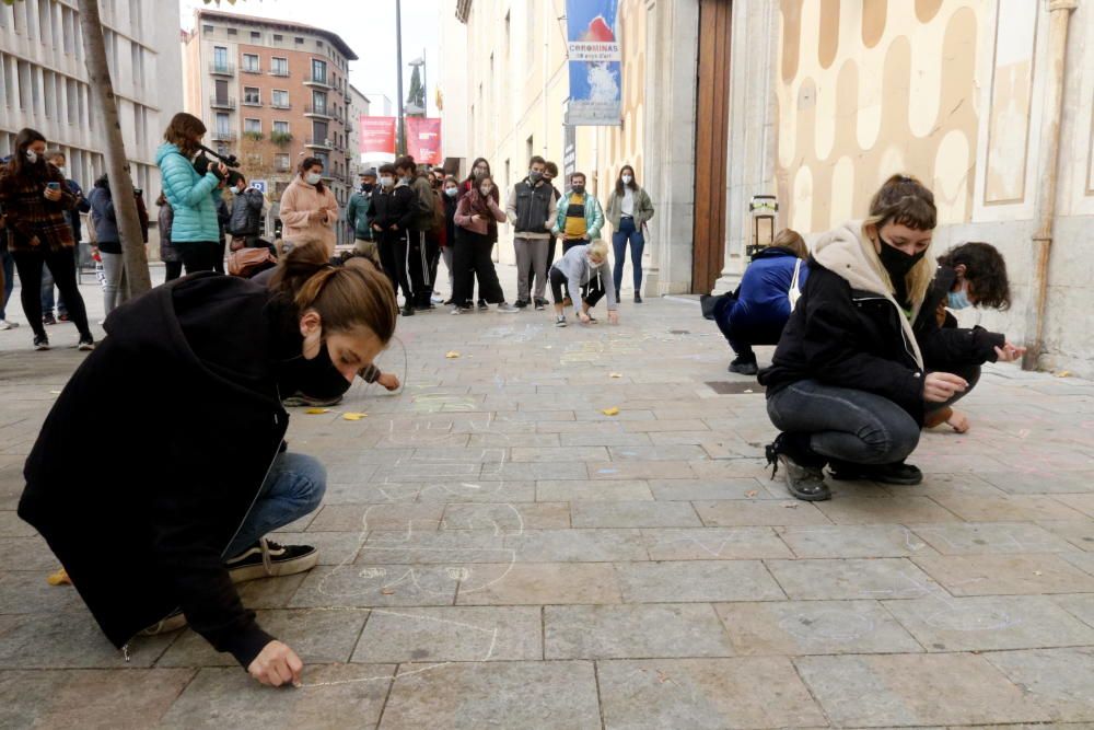 Protesta del sector cultural gironí per reclamar «ajudes directes»