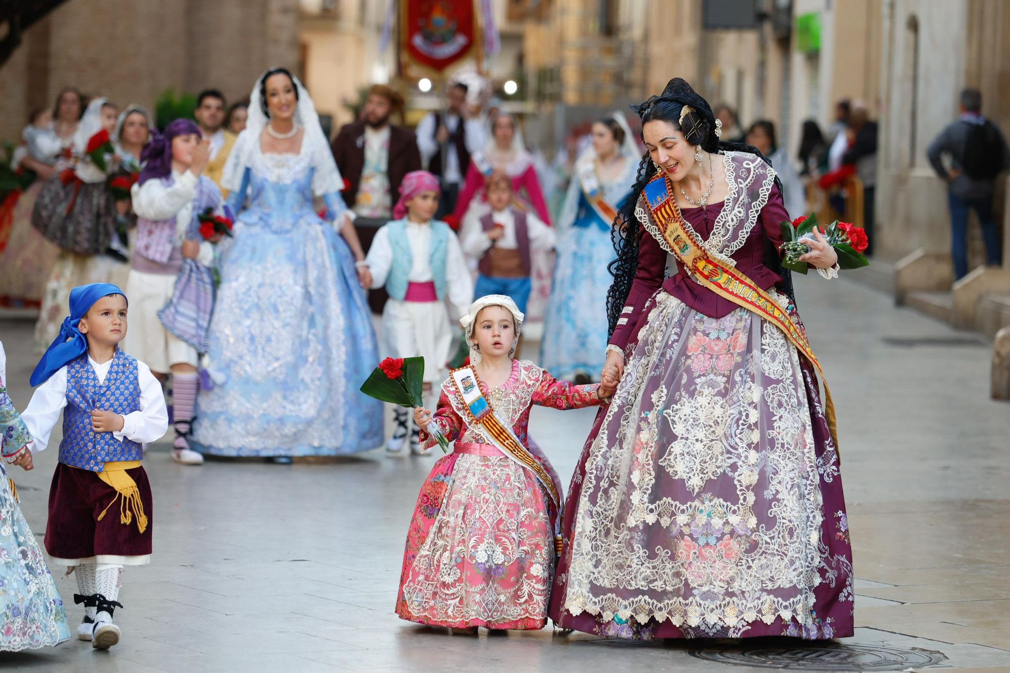 Búscate en el primer día de la Ofrenda en la calle San Vicente entre las 17:00 y las 18:00