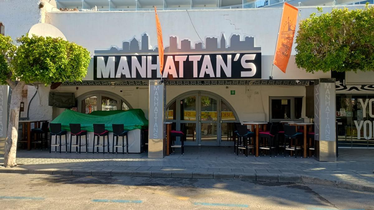 El bar Manhattan´s está ubicado en la zona de Santa Ponça