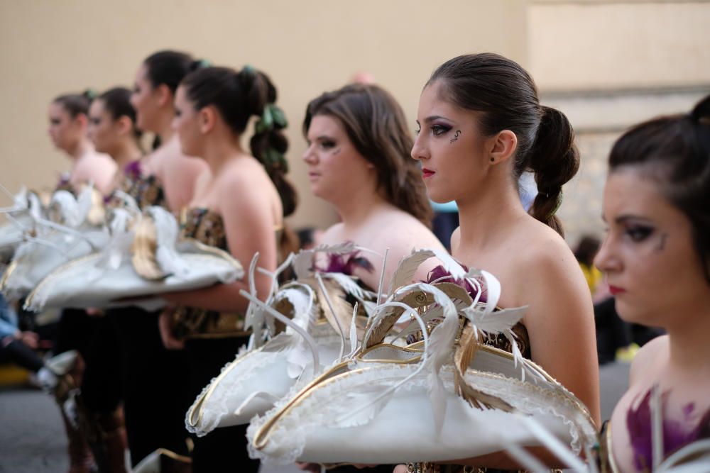 Miles de devotos festeros acompañaron al santo anacoreta en la sobria y tradicional Procesión