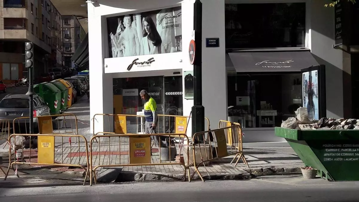 Alcoy destina 1,4 millones de euros al mantenimiento de aceras y pavimentos