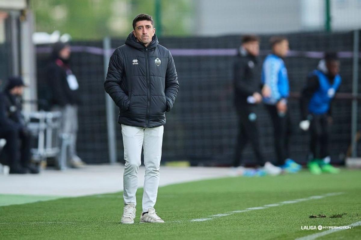 Pablo Hernández, en el área técnica del Municipal de Anduva