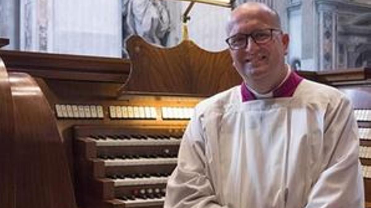 Josep Solé, primer organista de la basílica papal de San Pedro del Vaticano, organista titular de la Capilla Sixtina y organista para las Celebraciones Litúrgicas del Santo Padre.