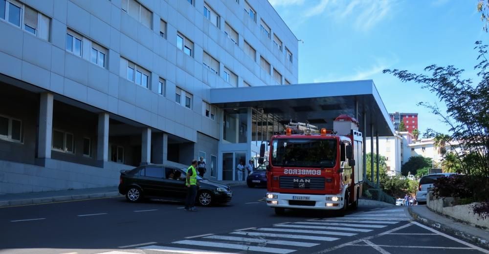 Simulacro de incendio en el Hospital La Candelaria