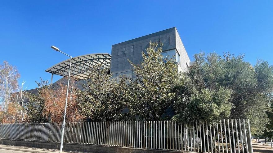 El Ayuntamiento de Monzón subasta la antigua nave de Meflur en más de 800.000 euros