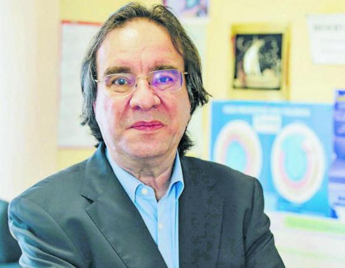 El doctor Amós García Rojas. | | ç