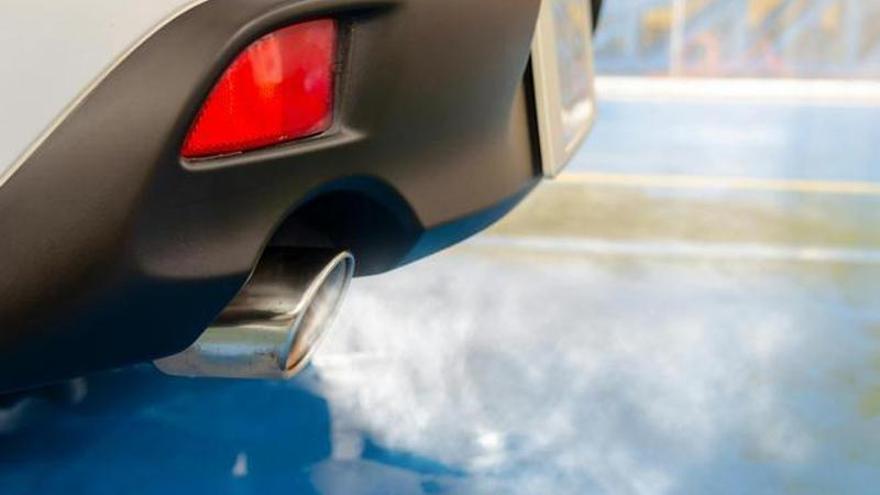 Los cinco errores al volante que disparan el consumo de comb
