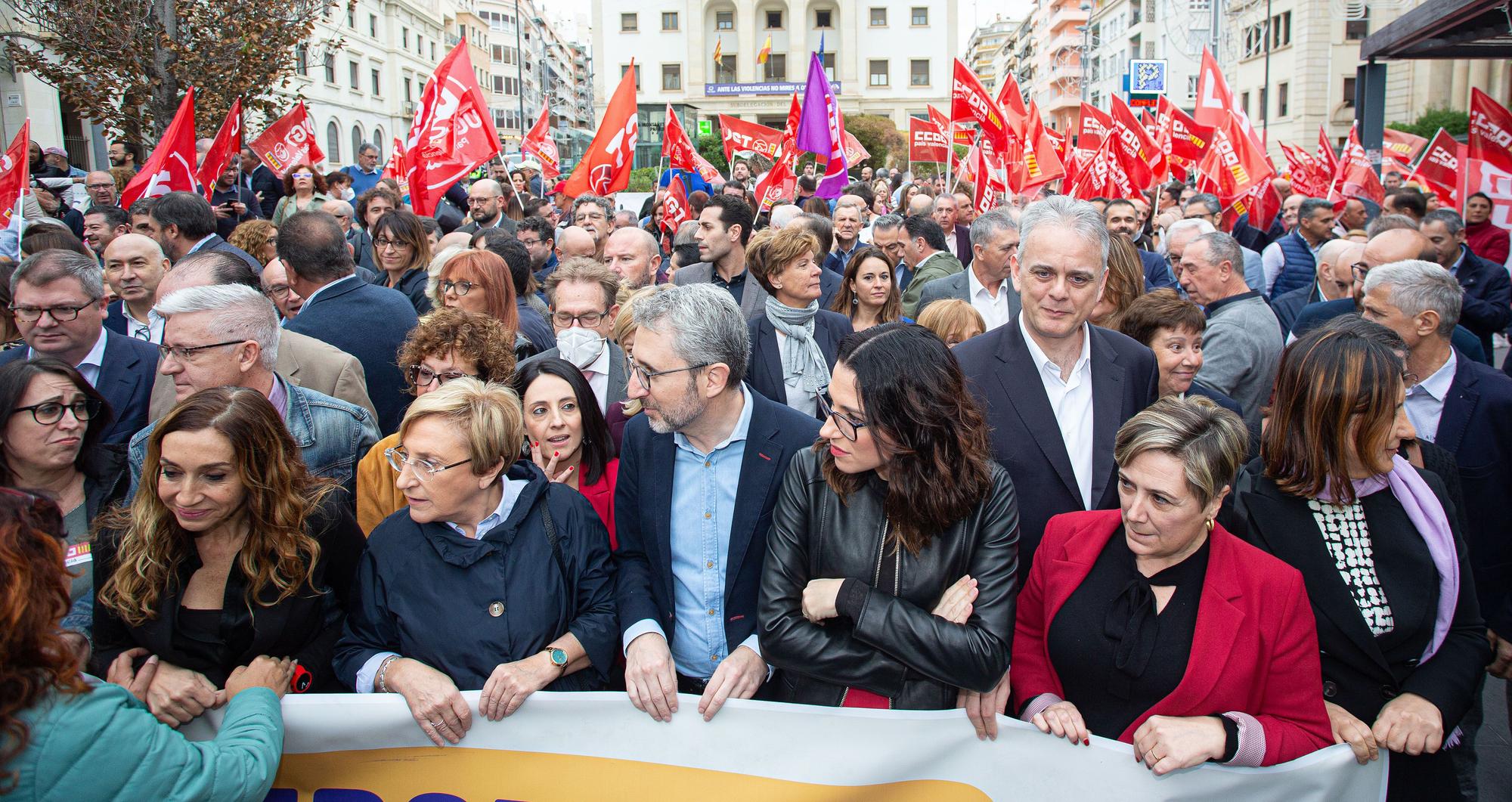 Concentración para reclamar una financiación justa para la provincia de Alicante