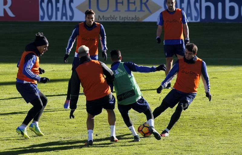 Entrenamiento puerta abierta en La Romareda