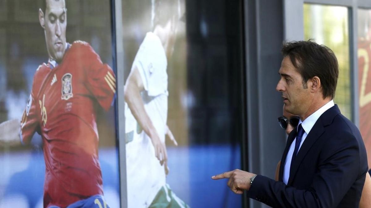 Julen Lopetegui, a su llegada a la Ciudad del Fútbol de Las Rozas, este viernes.