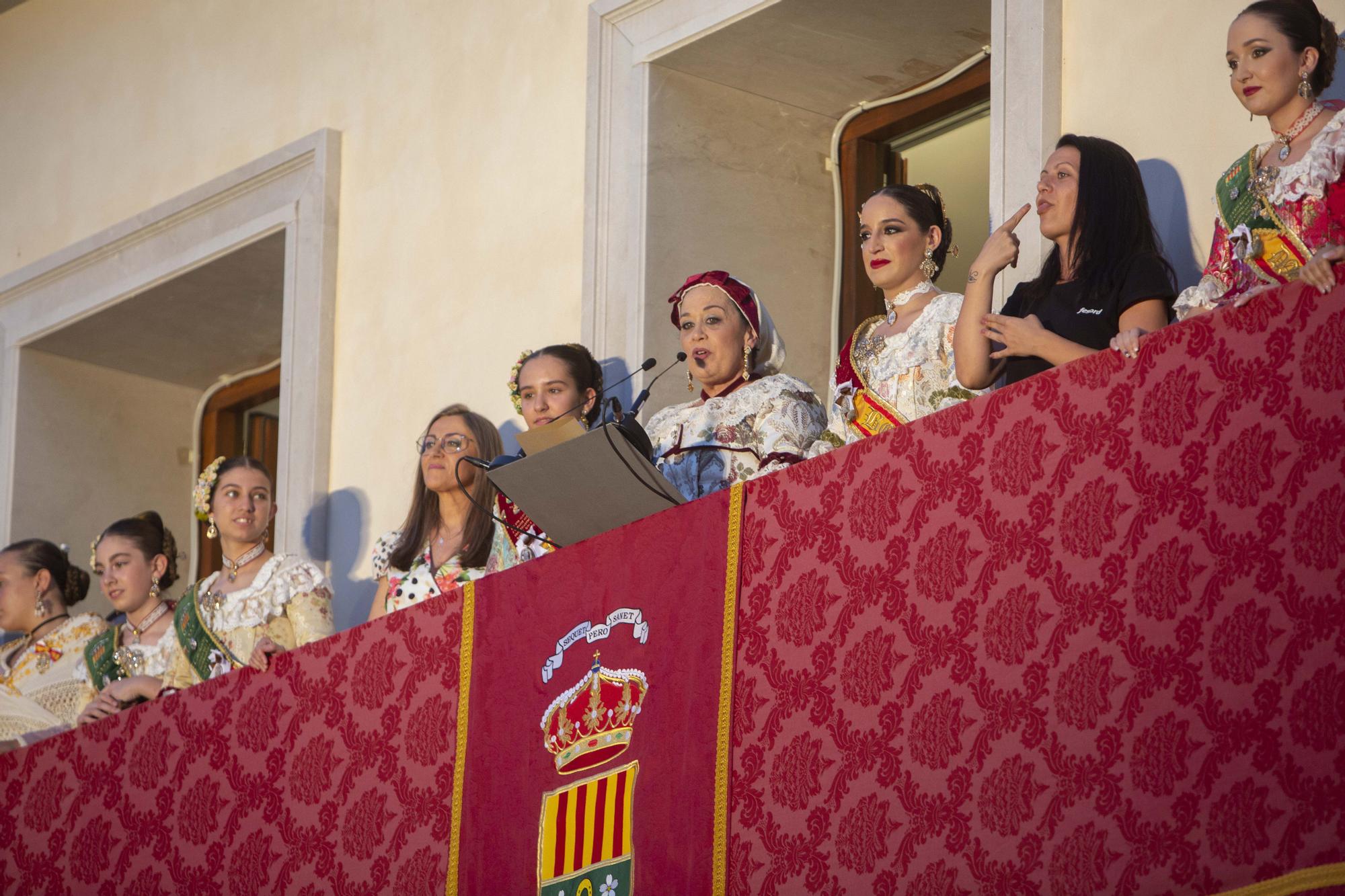 Pregón de Hogueras de San Vicente del Raspeig a cargo de la festera Juli Duque