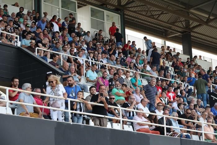 El FC Cartagena no falla ante el Algeciras y ya es colíder