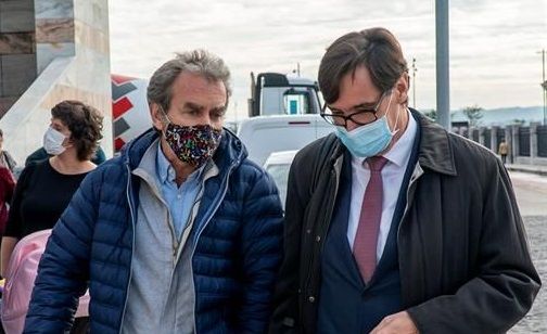 Fernando Simón, junto al exministro de Sanidad Salvador Illa