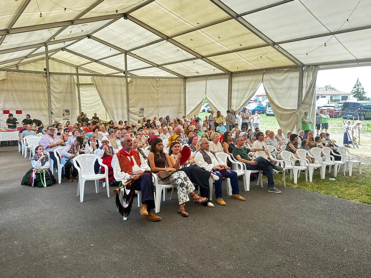 EN IMÁGENES: Festival folclórico infantil en Argüelles