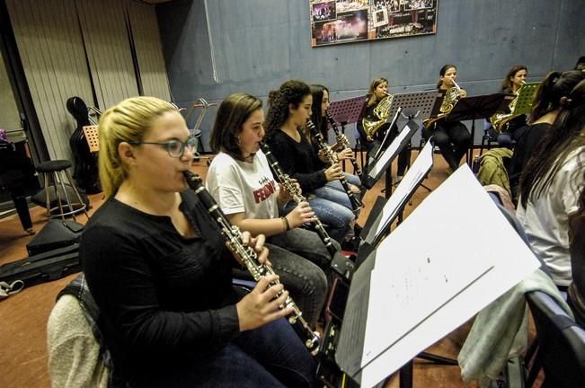 ORQUESTA SOLO DE INSTRUMENTOS DE VIENTO Y SUS ...