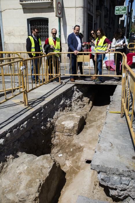 Restos de la muralla islámica y cristiana aparecidos junto al Temple