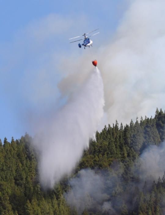 Incendio en Artenara (Gran Canaria)