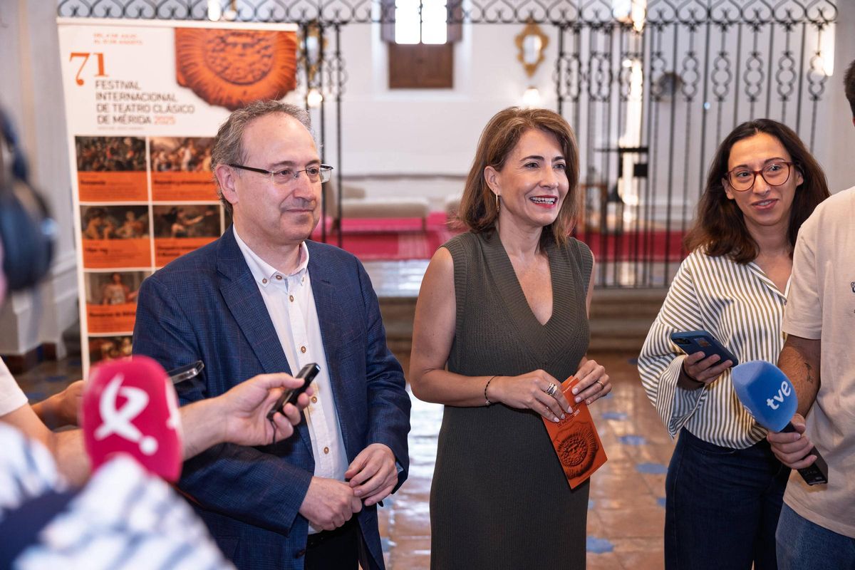 Fotogalería | Paradores y Festival de Mérida renuevan acuerdo para difundir el certamen y el patrimonio histórico-cultural