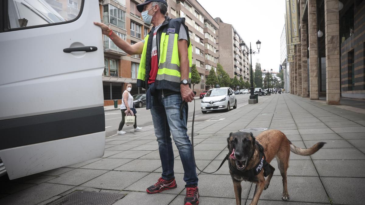 Amenaza de bomba en Oviedo: desalojan el Centro Cívico y acordonan la zona