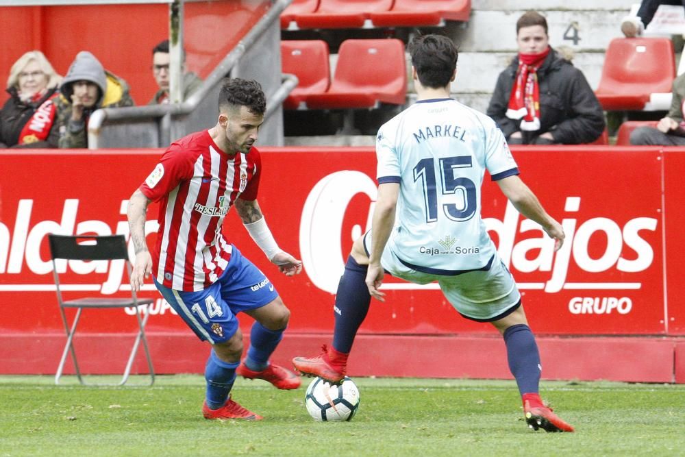 El partido entre el Real Sporting y el Numancia, en imágenes