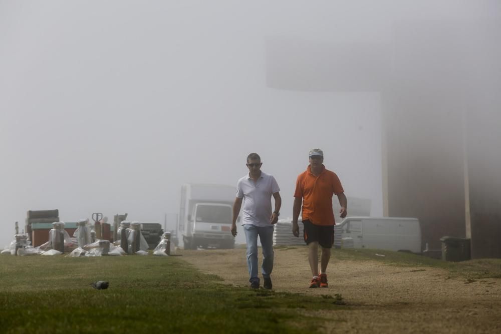 Mil kilos de pólvora listos para los fuegos de Gijón