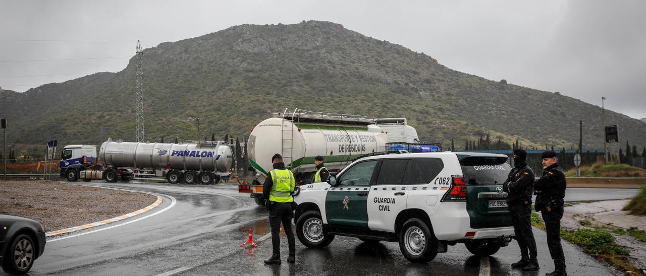 Control de la Guardia Civil en Escombreras, hace unos días.