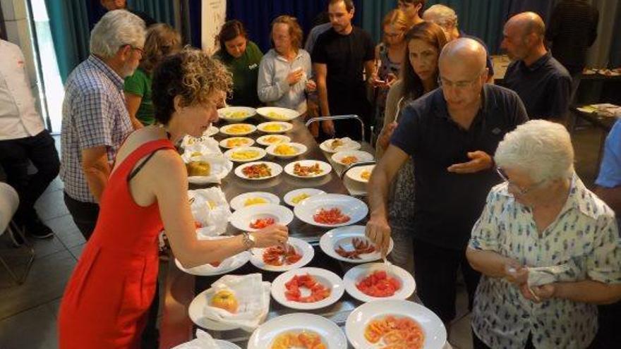 Jornada per aprendre a cuinar i degustar  tomàquets locals