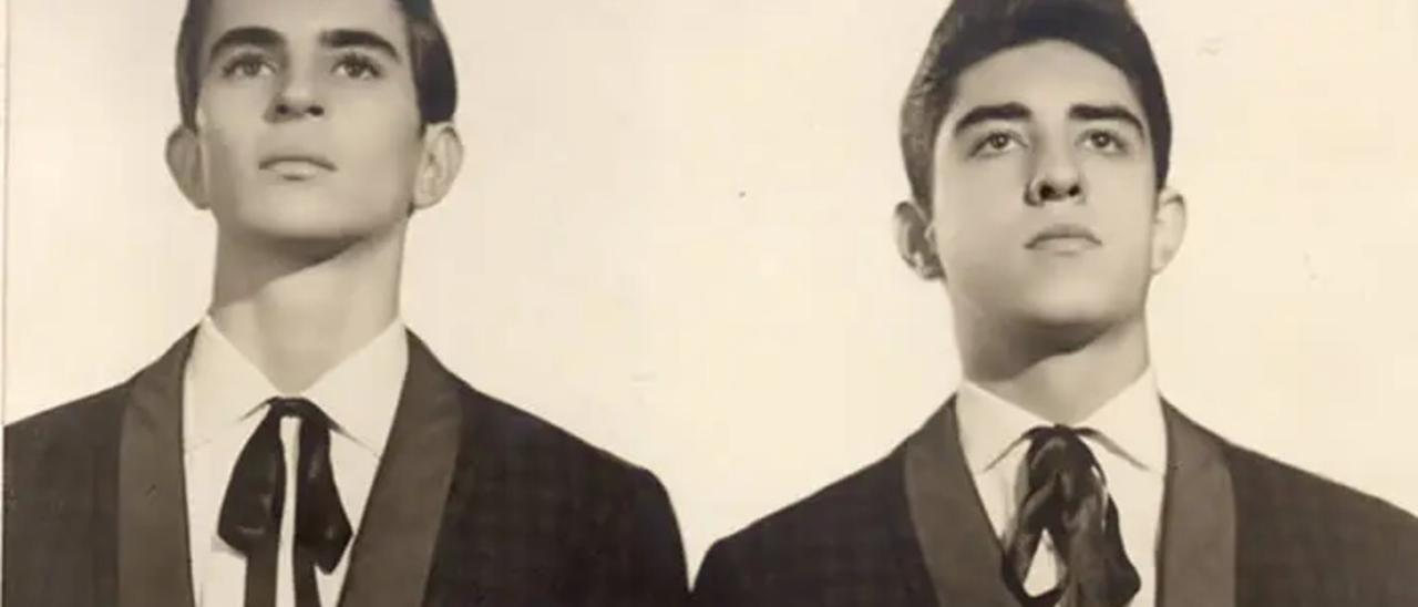 Tito Pemán y Víctor Ortiz eran Los Pantalones Azules.