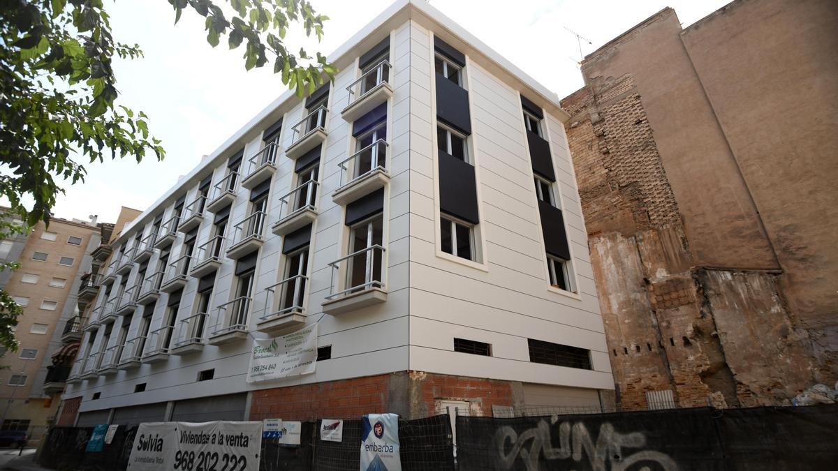 Edificio de nueva construcción en el centro de la ciudad de Murcia, en el Barrio de Santa Eulalia.