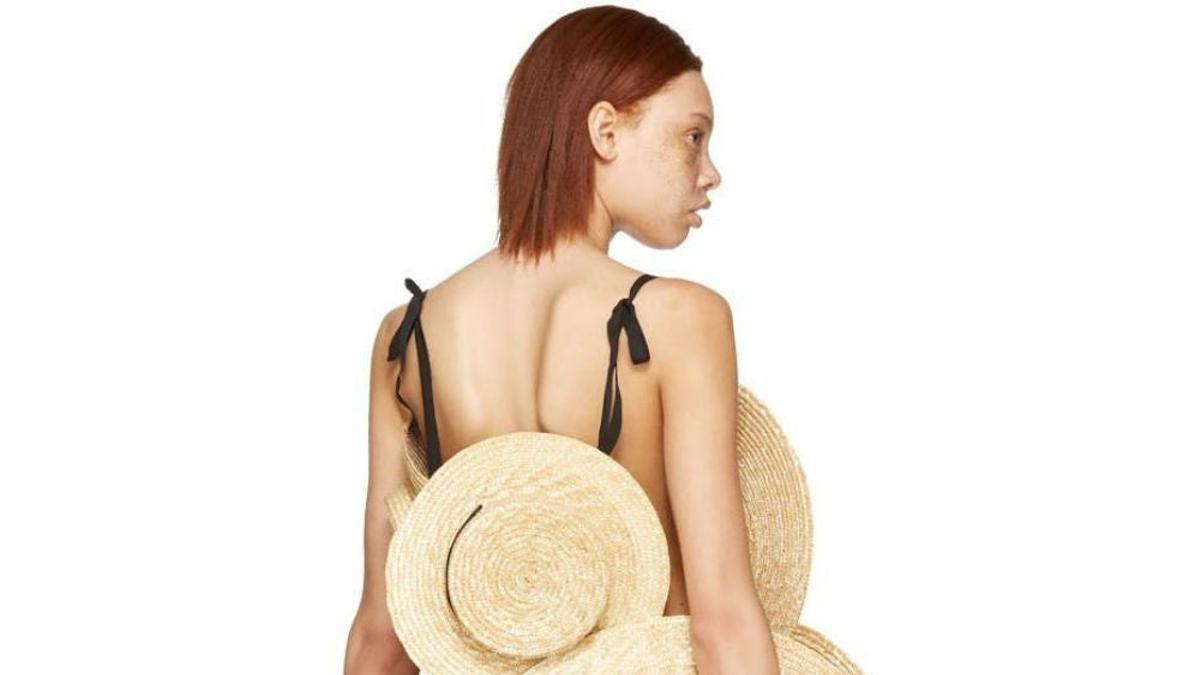 Vestido de sombreros de paja