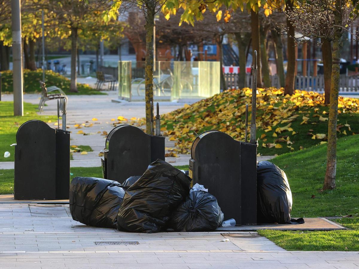 Año nuevo en A Coruña: 2026 comienza con colas para los buses y taxis tras las fiestas de Nochevieja