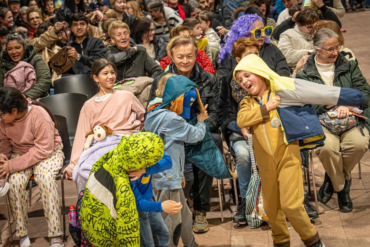 Arranca el Carnaval 2025 de BCN en Sants