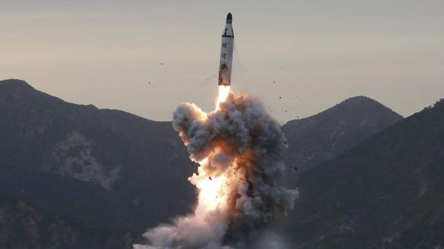 Imagen de archivo de un misil balístico de Corea del Norte.
