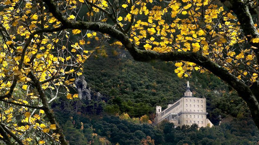 Explorando Alcoy: naturaleza, cultura y magia navideña