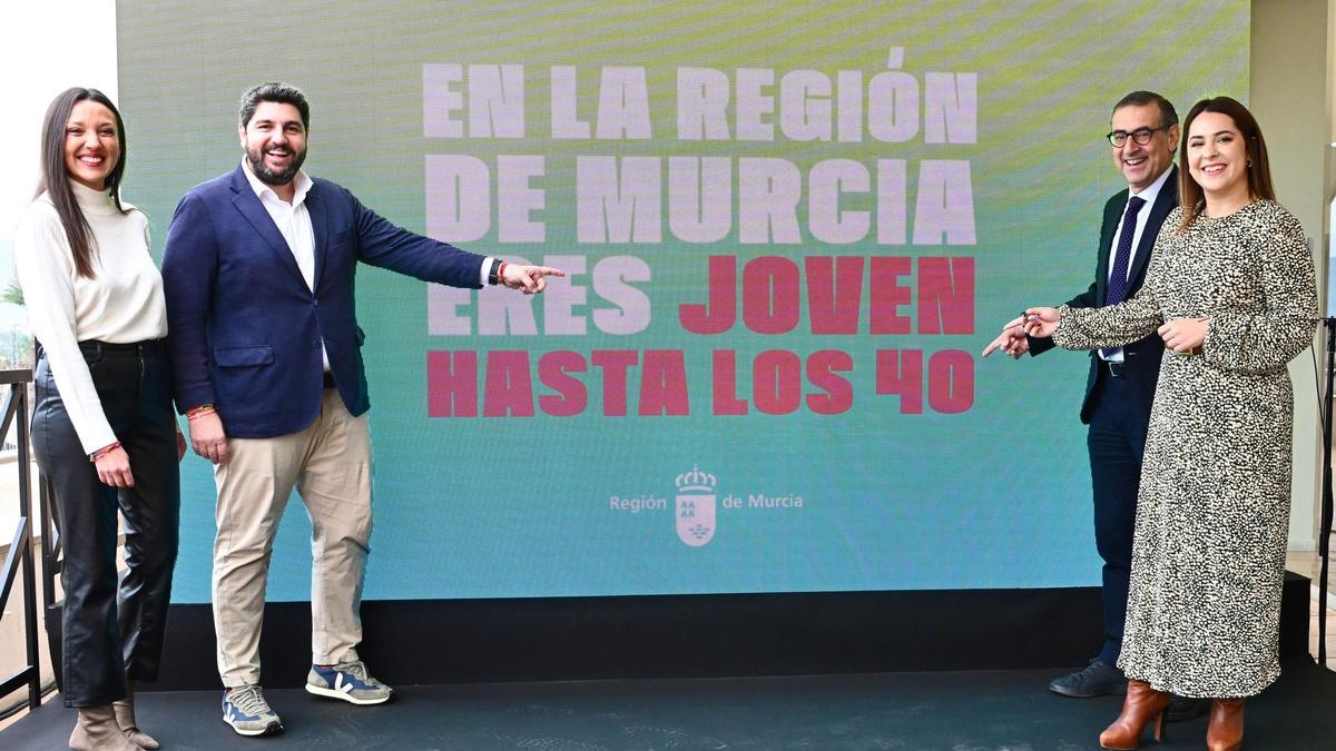 Fernando López Miras presenta el Plan de Juventud.