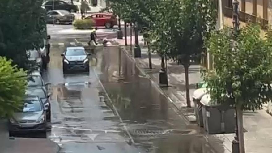 Las inundaciones en edificios por la acequia de Los Huertos se extienden a varias calles de Orihuela