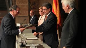 Joan Planes rep la Creu de Sant Jordi lany 2013