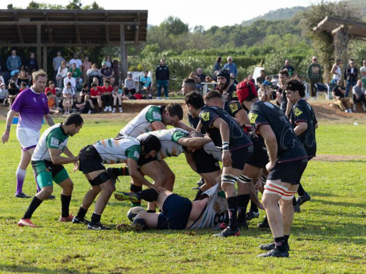 El Ibiza Rugby se queda sin liderato en un final agónico en Sant Llorenç